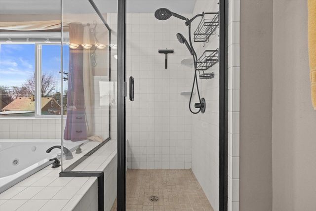 7536 28th AVENUE, Kenosha, WI 53143