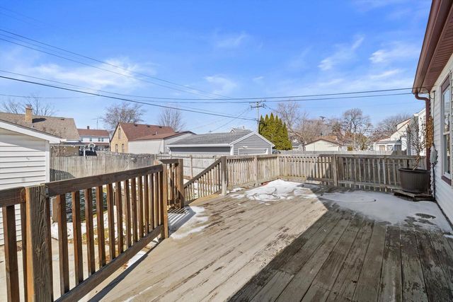 7536 28th AVENUE, Kenosha, WI 53143