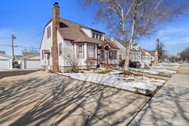 7536 28th AVENUE, Kenosha, WI 53143