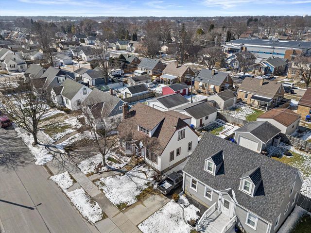 7536 28th AVENUE, Kenosha, WI 53143