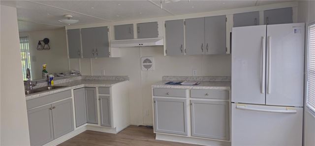 221 SUNSHINE BOULEVARD, Polk City, FL 33868