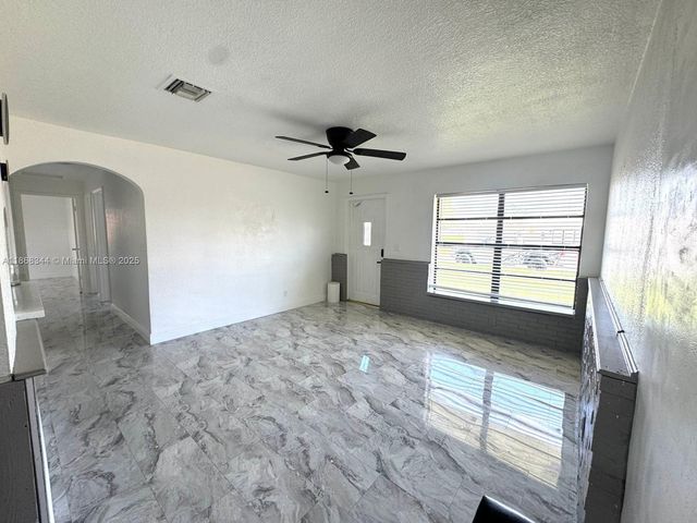4119 SW 49th St 0, Dania Beach, FL 33314