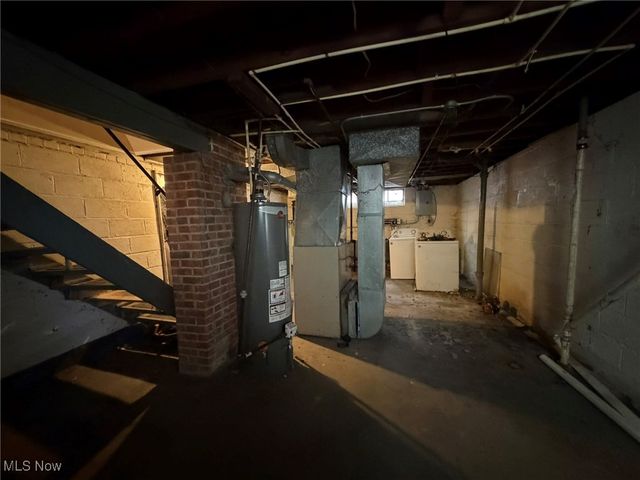 15915 Cloverside Avenue, Cleveland, OH 44128