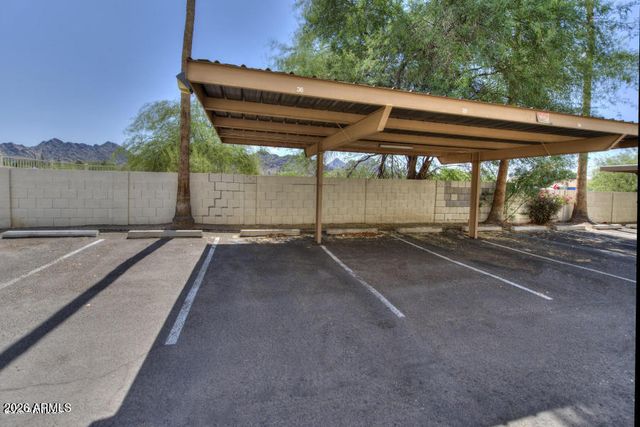8823 N 8TH Street 101, Phoenix, AZ 85020