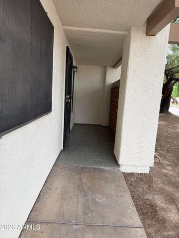 8823 N 8TH Street 101, Phoenix, AZ 85020