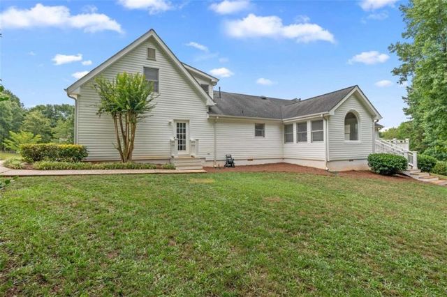 345 Lakefront Drive, Mcdonough, GA 30253