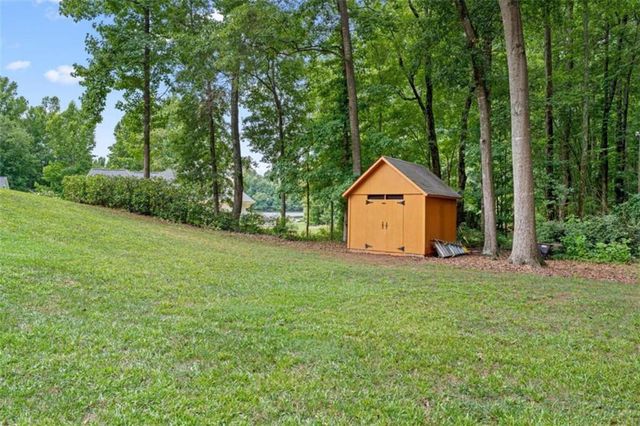345 Lakefront Drive, Mcdonough, GA 30253