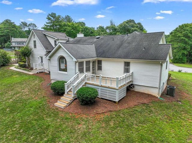 345 Lakefront Drive, Mcdonough, GA 30253