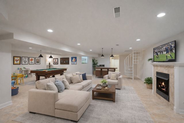 6505 S WOODLAWN Avenue, Chicago, IL 60637