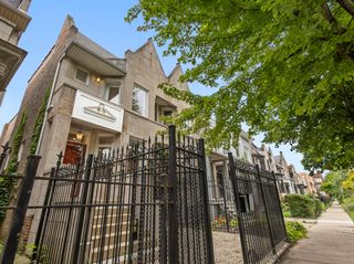 6505 S WOODLAWN Avenue, Chicago, IL 60637