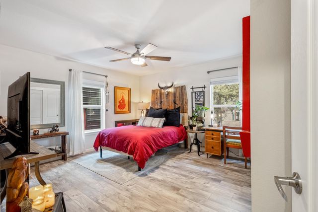 53740 Pradera Place, La Pine, OR 97739