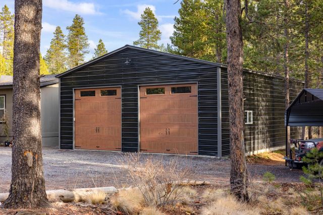 53740 Pradera Place, La Pine, OR 97739