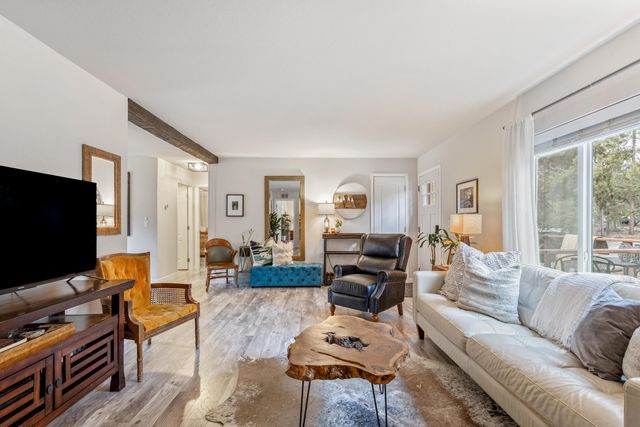 53740 Pradera Place, La Pine, OR 97739