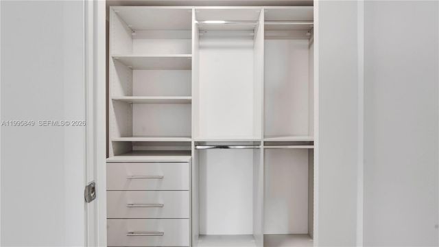 555 NE 34th St 609, Miami, FL 33137