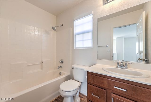 9194 Red Knoll Street, Las Vegas, NV 89113