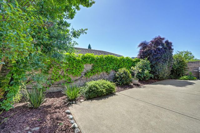 451 Jewel Stone Way, Folsom, CA 95630