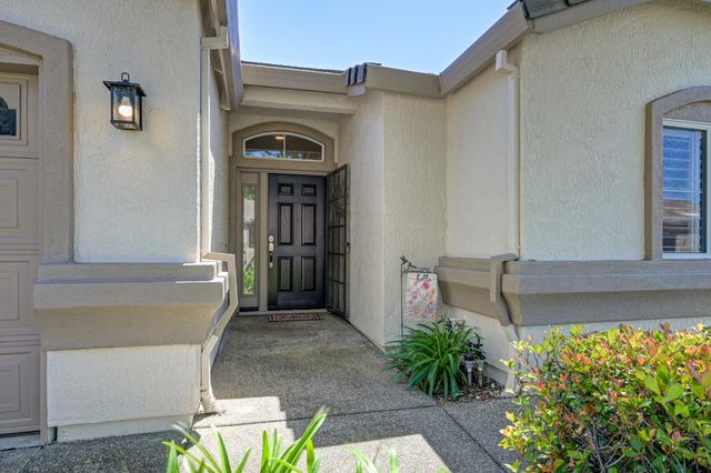 451 Jewel Stone Way, Folsom, CA 95630