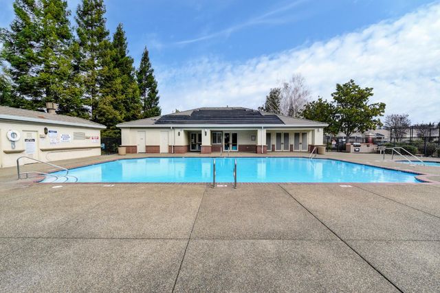 451 Jewel Stone Way, Folsom, CA 95630