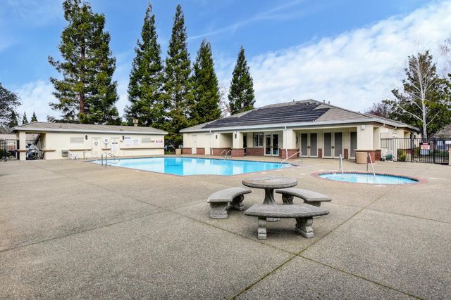 451 Jewel Stone Way, Folsom, CA 95630