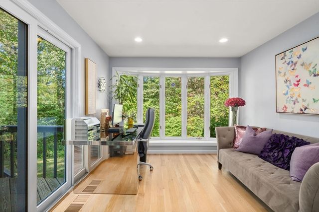 16 Coltsway 16, Wayland, MA 01778