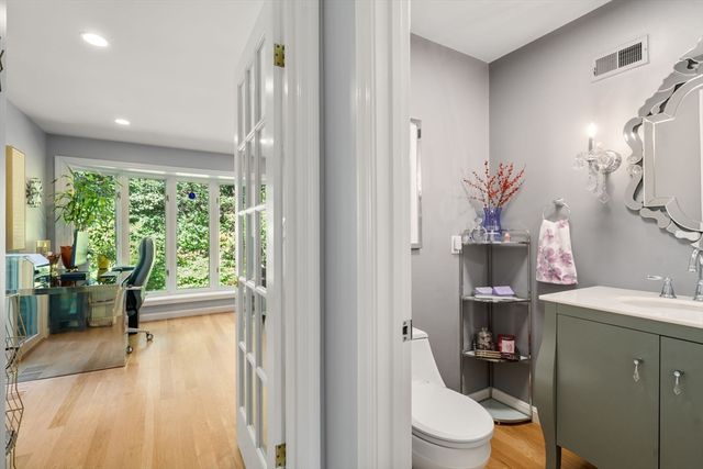 16 Coltsway 16, Wayland, MA 01778