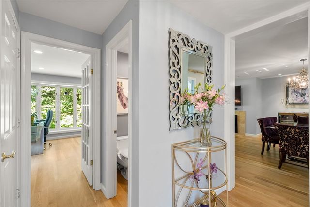 16 Coltsway 16, Wayland, MA 01778