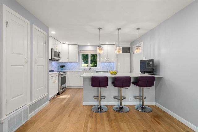 16 Coltsway 16, Wayland, MA 01778