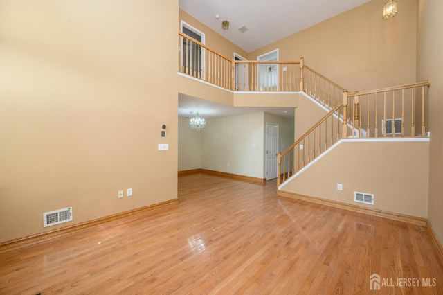12 Ardmore Place, East Brunswick, NJ 08816