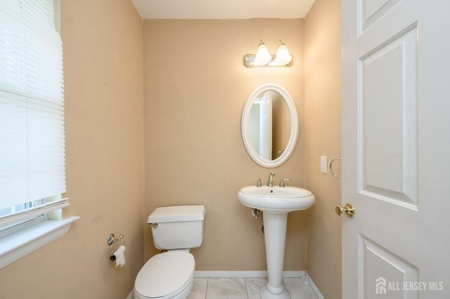 12 Ardmore Place, East Brunswick, NJ 08816
