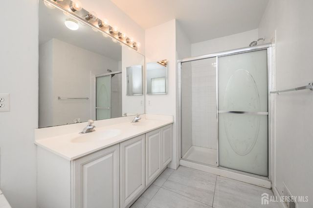 12 Ardmore Place, East Brunswick, NJ 08816