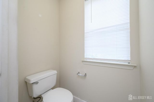 12 Ardmore Place, East Brunswick, NJ 08816