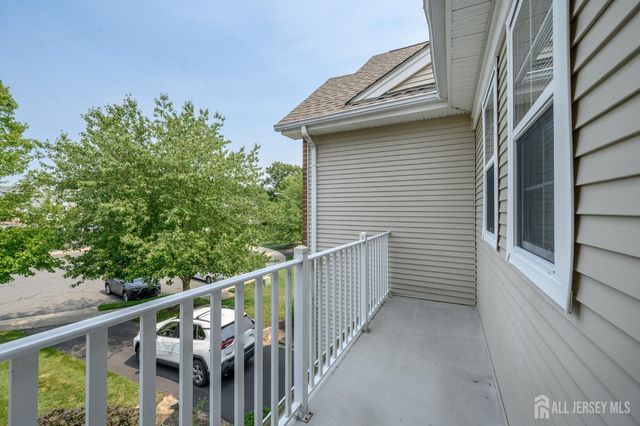 12 Ardmore Place, East Brunswick, NJ 08816