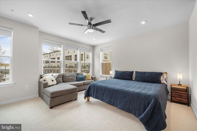 44481 WOLFHOUND SQ, Ashburn, VA 20147