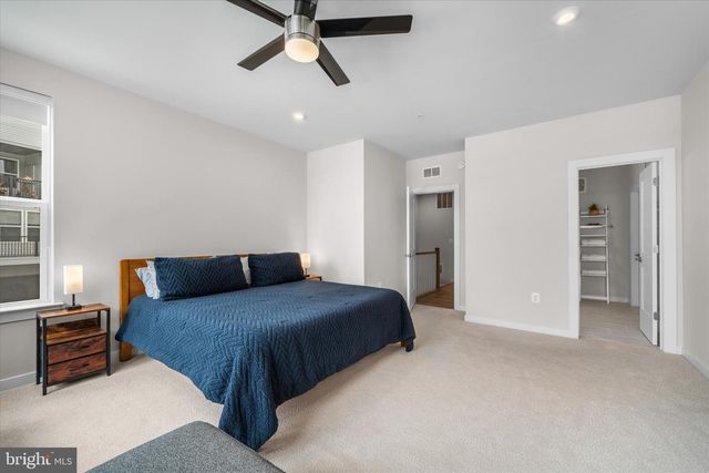 44481 WOLFHOUND SQ, Ashburn, VA 20147