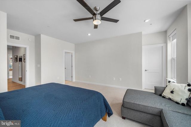 44481 WOLFHOUND SQ, Ashburn, VA 20147