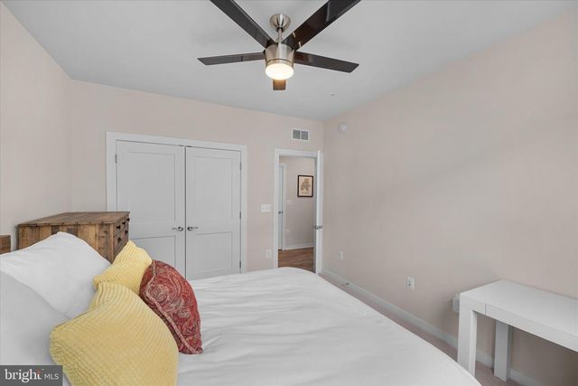 44481 WOLFHOUND SQ, Ashburn, VA 20147