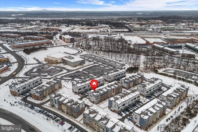 44481 WOLFHOUND SQ, Ashburn, VA 20147