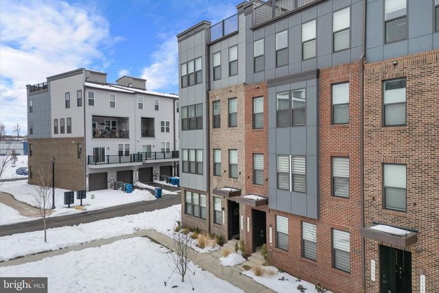 44481 WOLFHOUND SQ, Ashburn, VA 20147