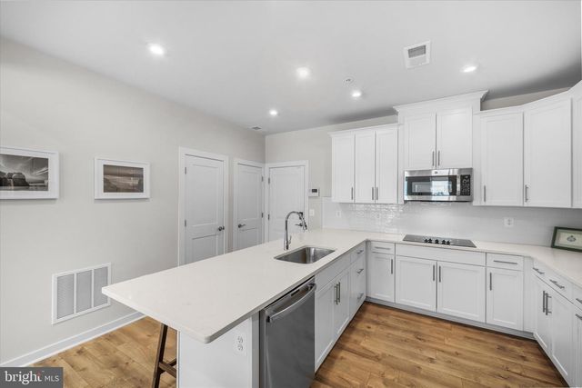 44481 WOLFHOUND SQ, Ashburn, VA 20147