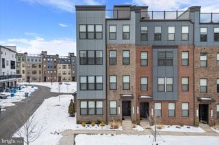 44481 WOLFHOUND SQ, Ashburn, VA 20147