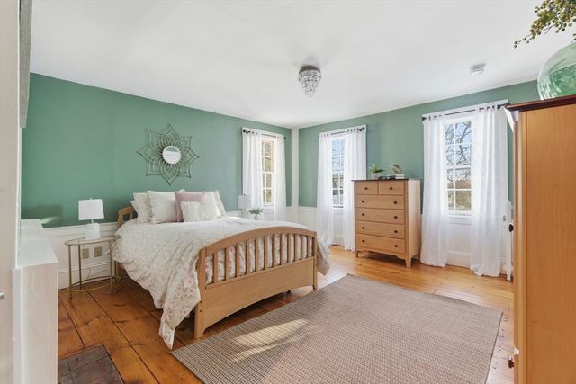 52 Salem St, Andover, MA 01810