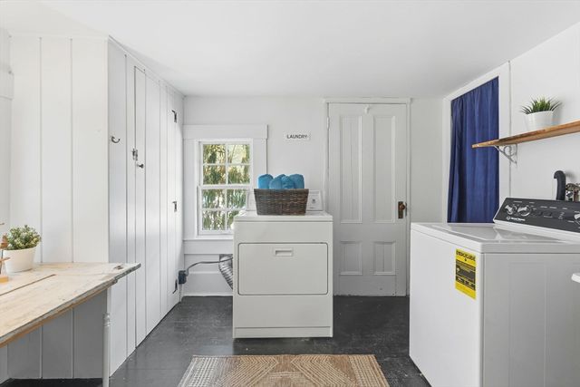 52 Salem St, Andover, MA 01810