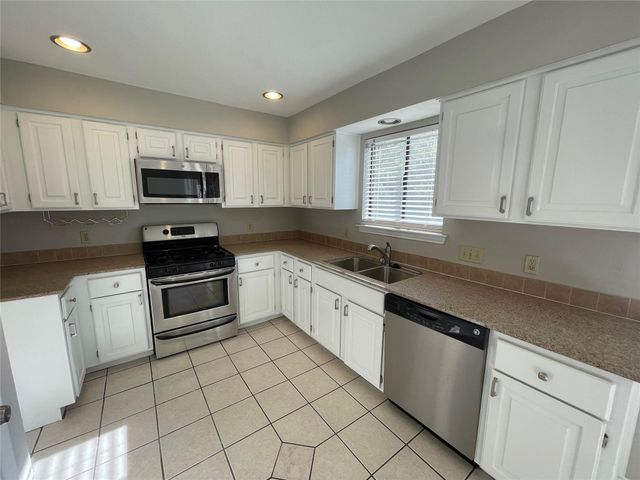 3909 Danli LN, Austin, TX 78749