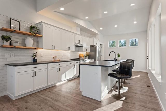 3743 E Nyberg Ln, Mead, WA 99021