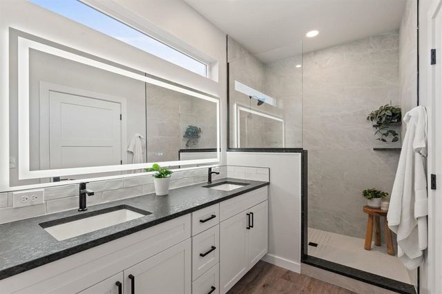 3743 E Nyberg Ln, Mead, WA 99021