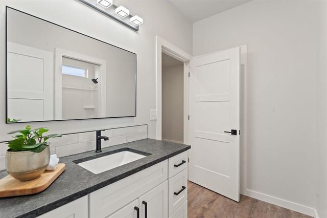 3743 E Nyberg Ln, Mead, WA 99021