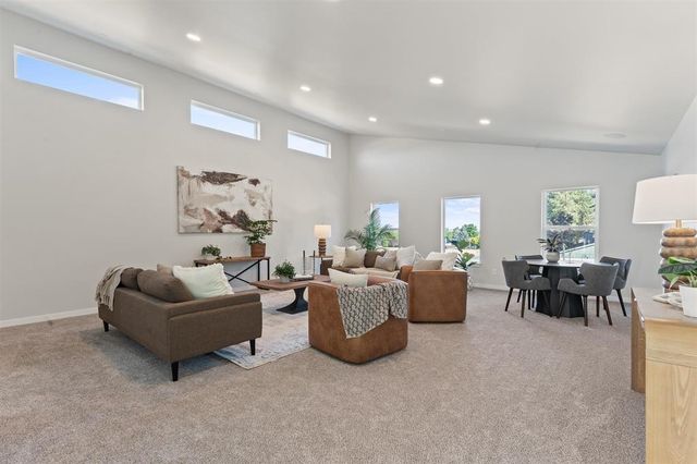 3743 E Nyberg Ln, Mead, WA 99021