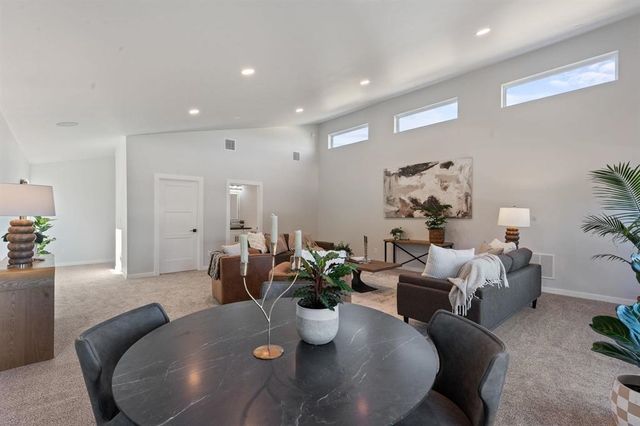 3743 E Nyberg Ln, Mead, WA 99021