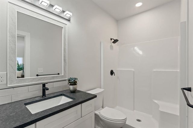 3743 E Nyberg Ln, Mead, WA 99021