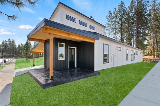 3743 E Nyberg Ln, Mead, WA 99021